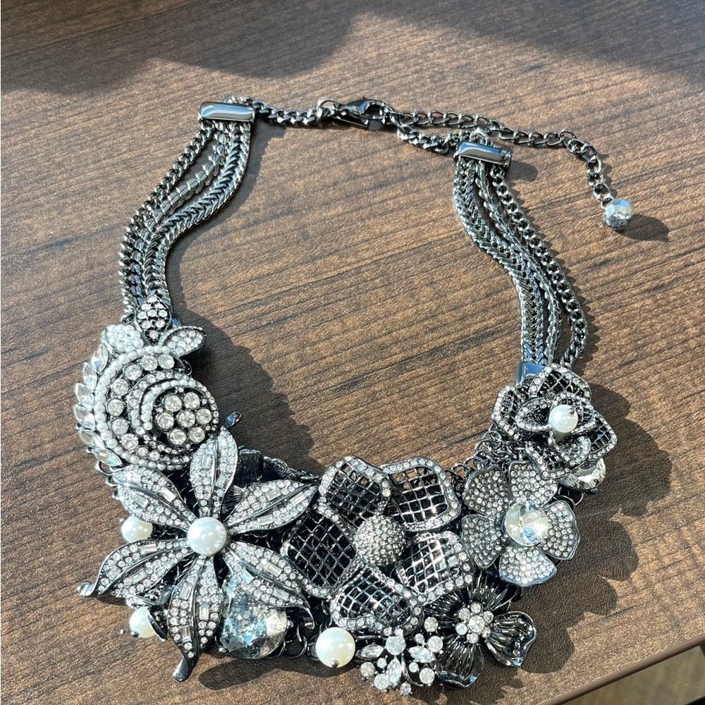 White House Black Market Silver Floral Statement Necklace